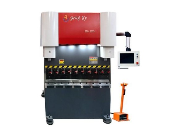 豐科機械創(chuàng)新純電伺服折彎機，乘勢折彎機節(jié)能環(huán)保新時代? 